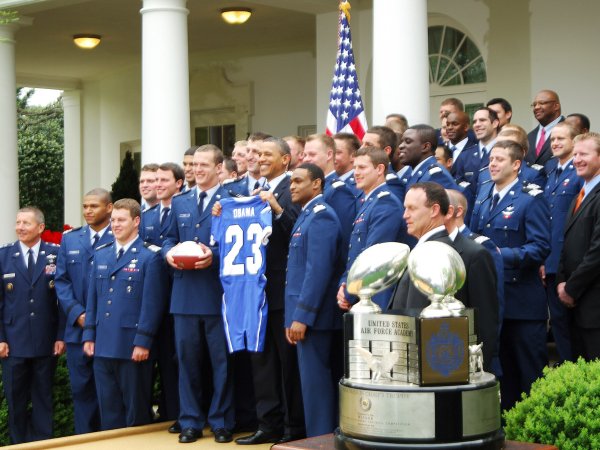 2010 The Falcons Football wins Commander-in-Chief’s Trophy